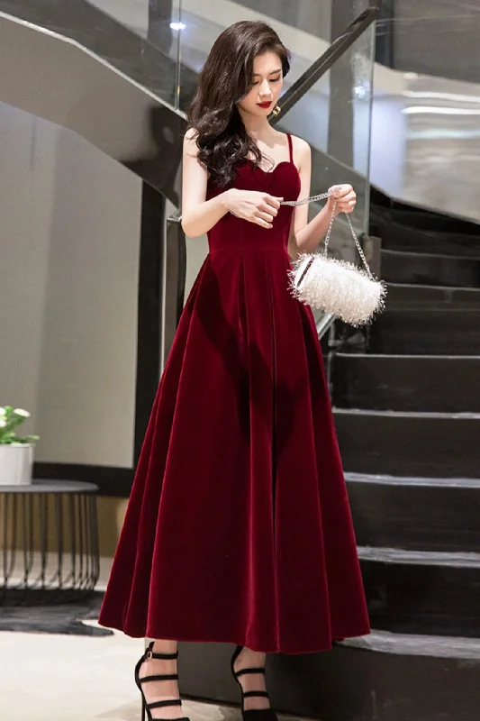 prom dress inspiration galleriesBurgundy velvet short prom dress homecoming dress  8654