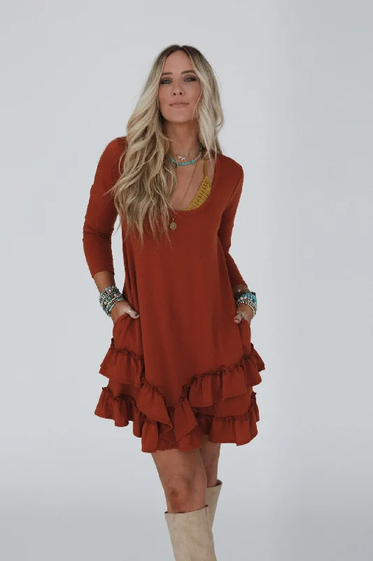 Flowery Long Sleeves DressThe Nest Constance Ruffle Hem Long Sleeve Dress - Metal Rust