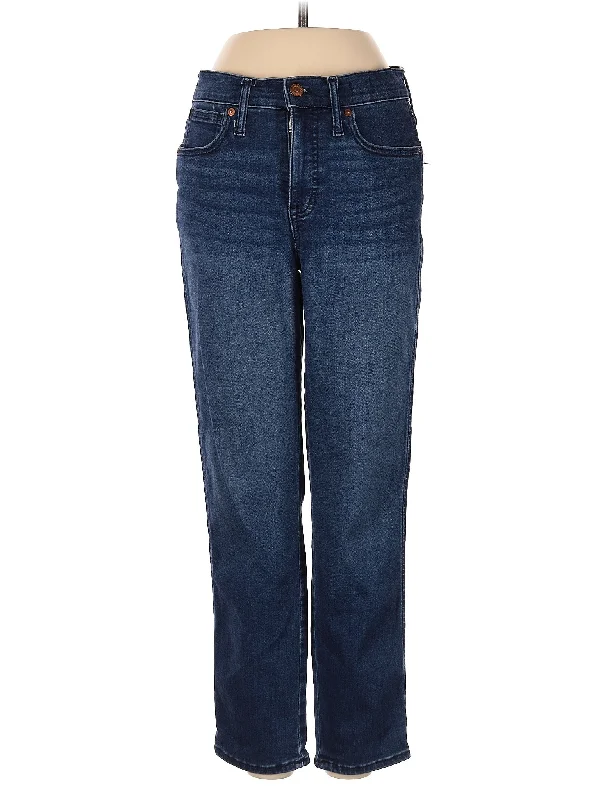 women's denim jeans for a casual FridayMid-Rise Straight-leg Jeans in Medium Wash