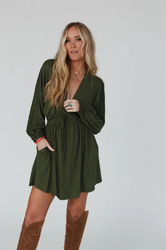 Fitted Long Sleeves High-Low DressThe Nest Sweet Vacay Long Sleeve Dress - Super Olive