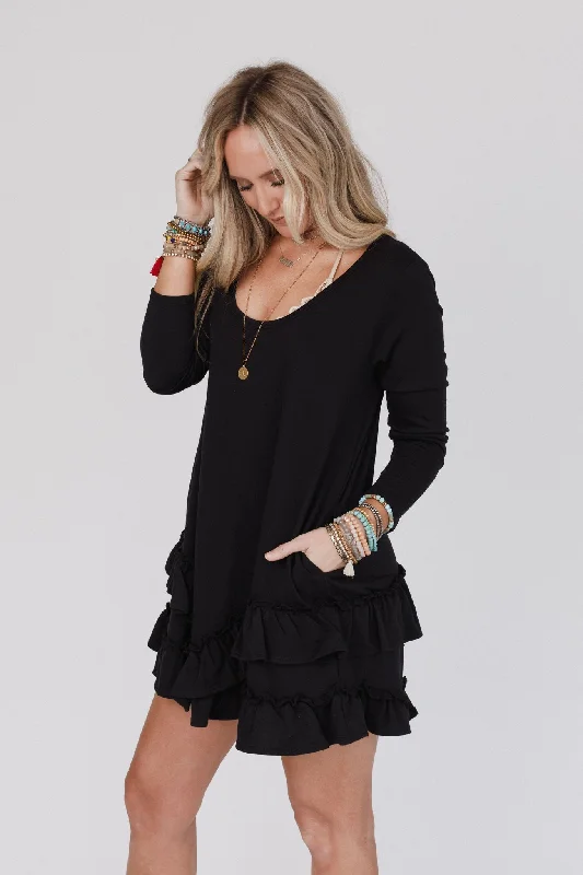 Fabulous Long Sleeves Tiered DressThe Nest Constance Ruffle Hem Long Sleeve Dress - Black