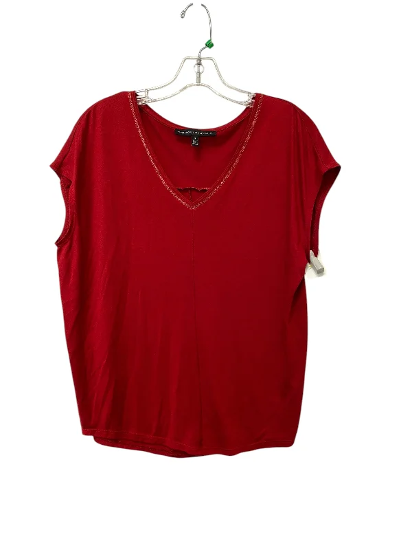 women's tops for those who appreciate subtle and muted tonesTop Sleeveless By White House Black Market In Red, Size: S